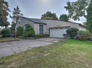 7485 Pontiac Lake Rd, Waterford, MI 48327