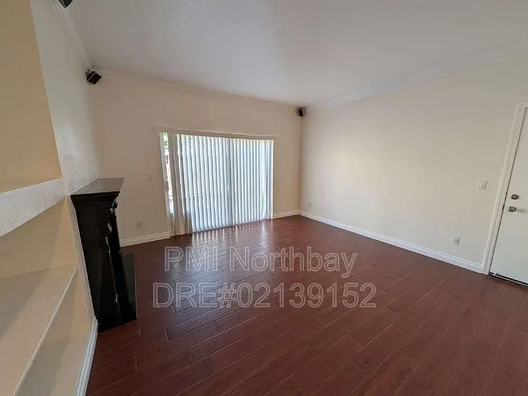 5052 Gothic Ct — Photo 5