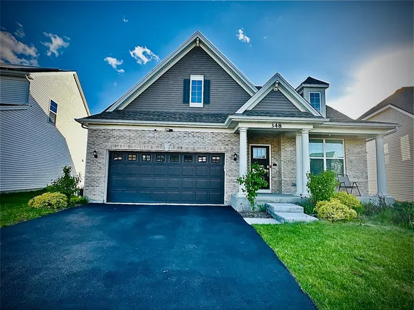 348 S Pointe Ave, South Elgin, IL 60177
