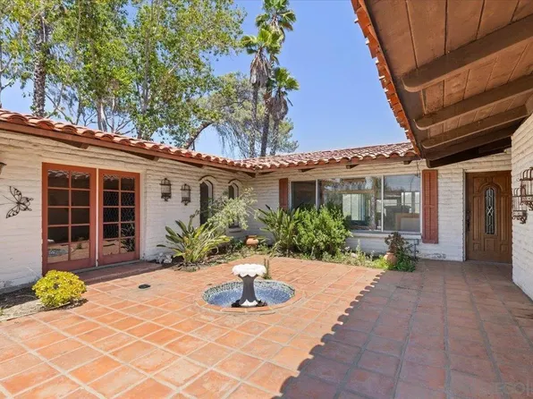 31659-61 Rocking Horse Rd, Escondido, CA 92026