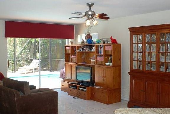 4th image of 6120 NW 58th Way