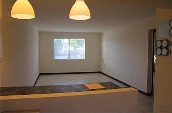 2nd image of 1350 NE 119th St APT 17