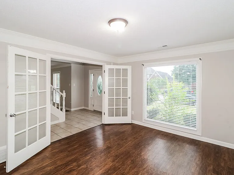 300 N Ericson Rd — Photo 5