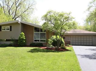 14245 W Oak Knoll Rd, Wadsworth, IL 60083