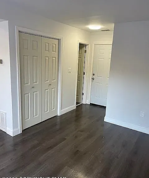 337 Crewe Ct #337 — Photo 14