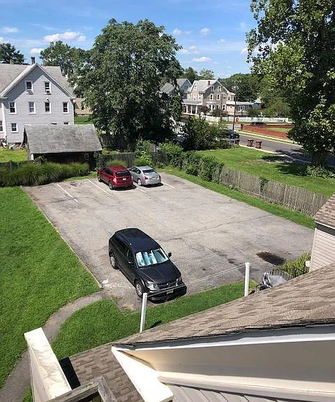 1211 Kings Hwy #C — Photo 8