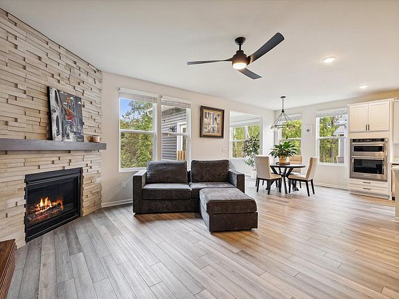 5th image of 30090 Turtle Creek Cir