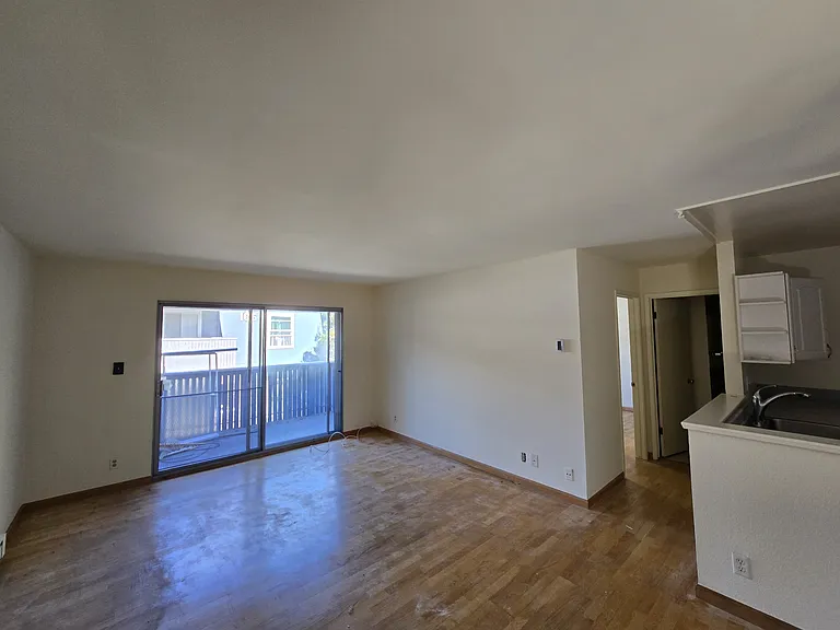 844 Adams St — Photo 18