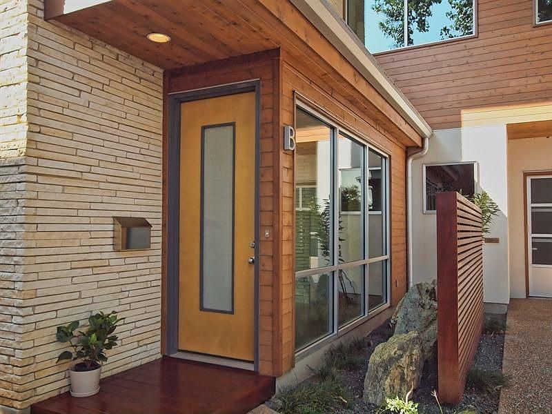 2nd image of 4009 Lewis Ln #B