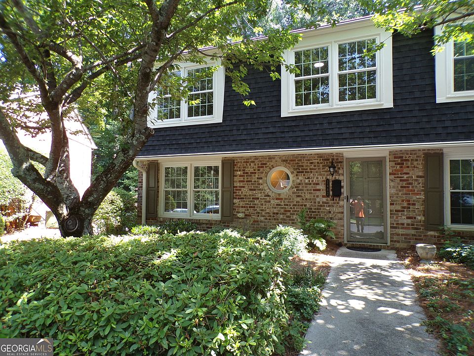 1st image of 2482 Northlake Ct