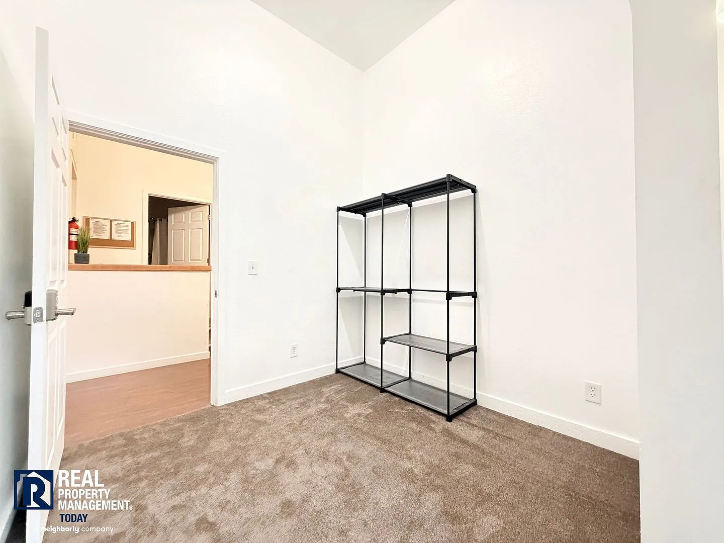 Mills - 2817 (Advertising Only) — Photo 4
