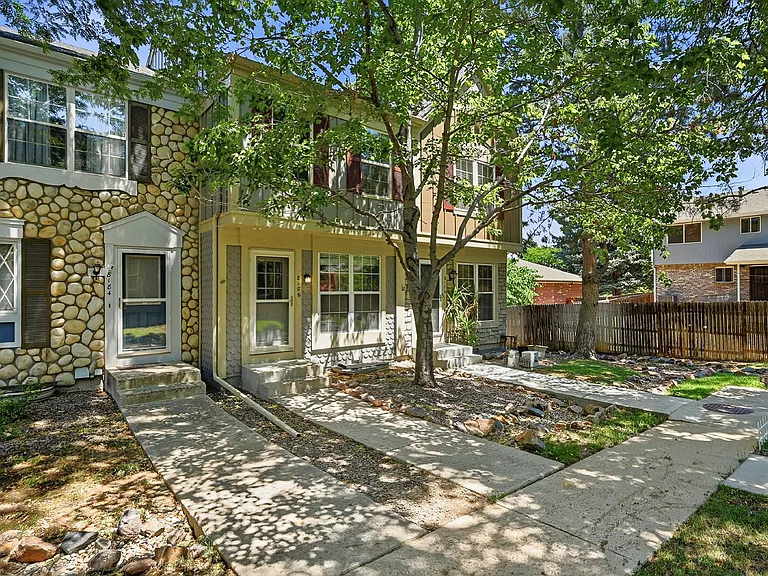 8186 S Fillmore Way — Photo 2