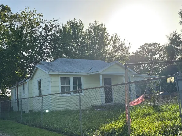 909 Washington St, Patterson, LA 70392
