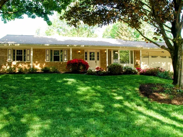 1513 Gingerwood Ct, Vienna, VA 22182