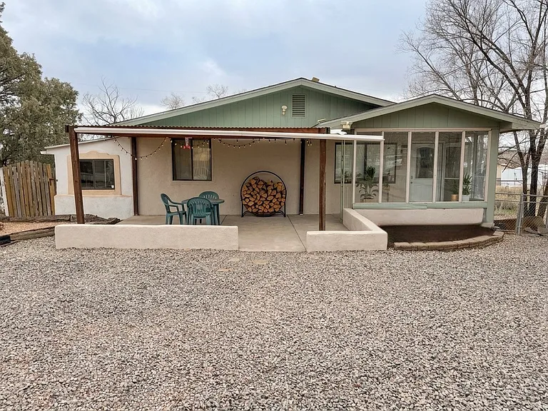 608 E Princeton Ave — Photo 1