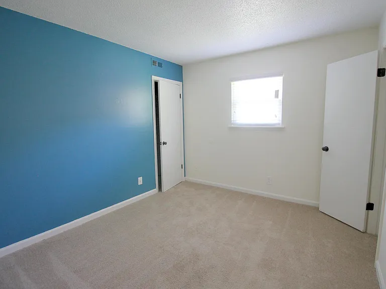 510 Gurley St — Photo 6