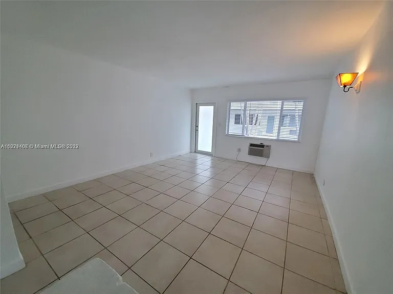320 86th St #2 — Photo 1
