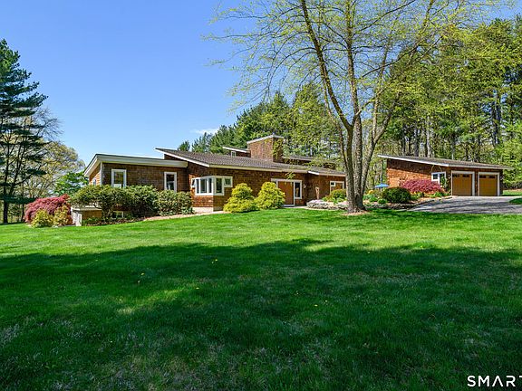 2nd image of 140 Second Hill Road