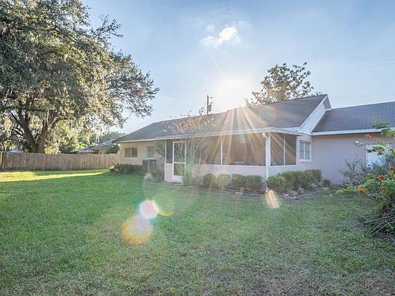 3rd image of 8431 Le Mesa St