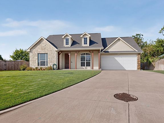 2nd image of 510 Mattie Ln