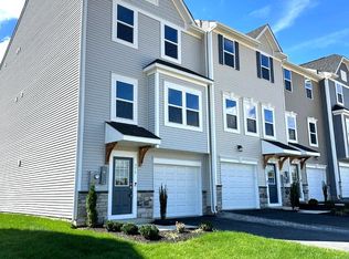 375 Huntwell West Ave, Ranson, WV 25438