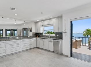 5614 SE Schooner Oaks Way, Stuart, FL 34997