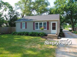 1548 40th Ave, Moline, IL 61265