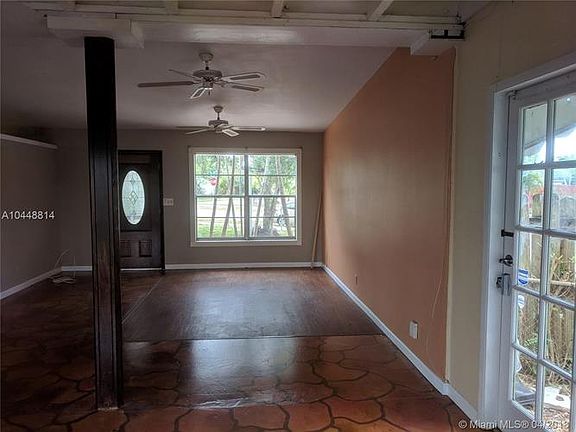 5th image of 3301 SW 15th St