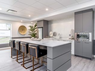 Greentree Village, Edmonton, AB T5T 1M1