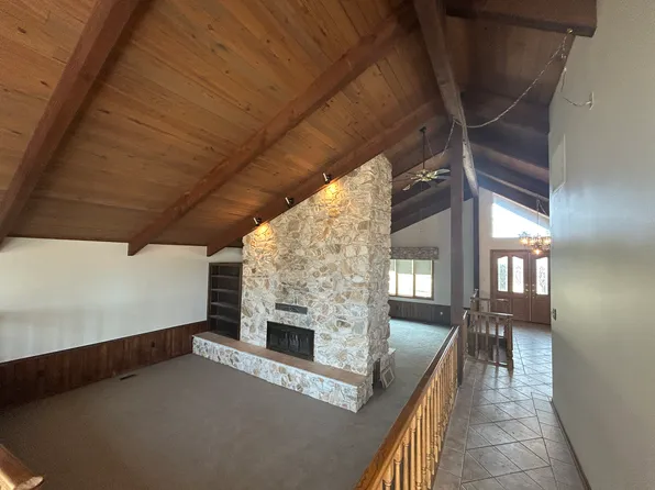 3955 Saltillo Rd, Roca, NE 68430