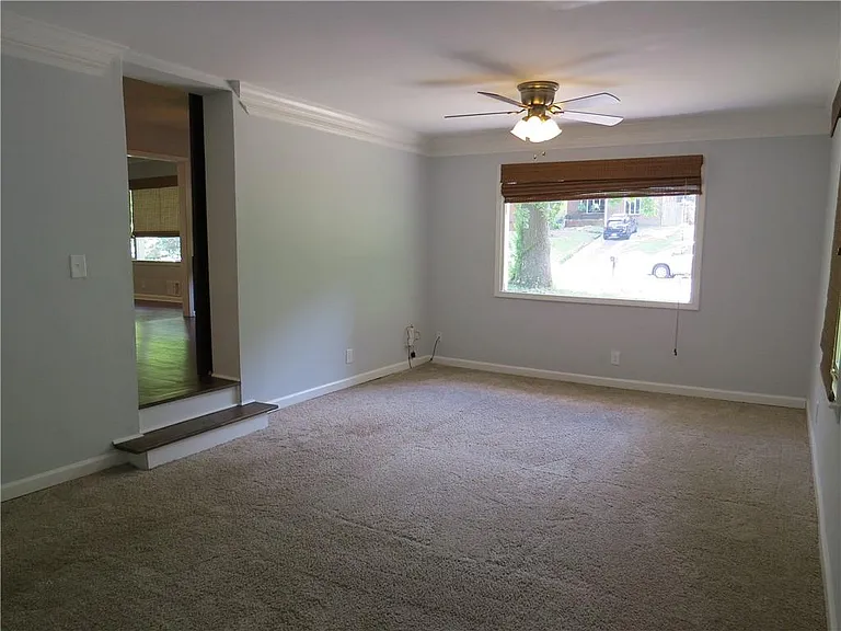 1570 Van Epps St SE — Photo 10