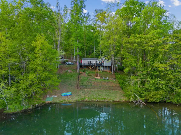 276 Melody Lake Dr, Boones Mill, VA 24065