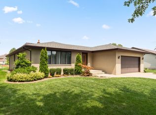1531 Poplar Ln, Munster, IN 46321