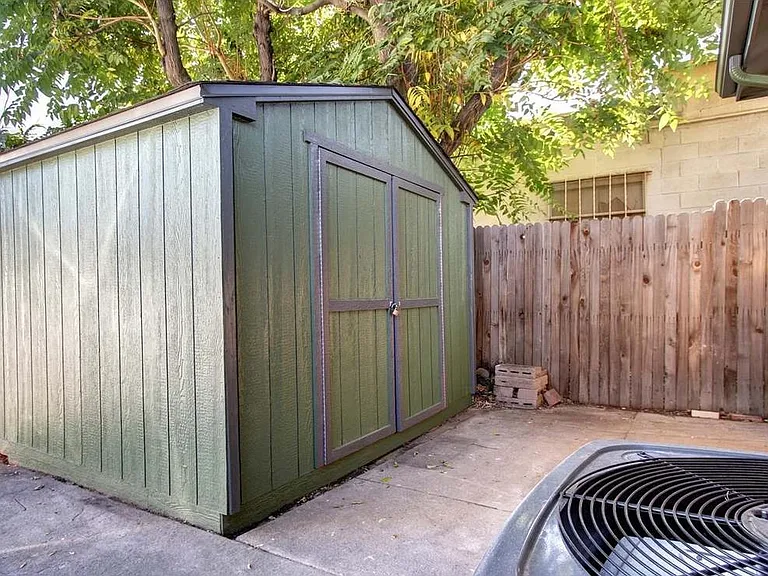4214 N Pecos St — Photo 34
