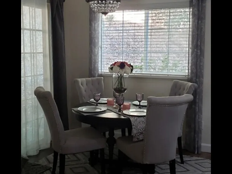 525 Barretta St — Photo 2