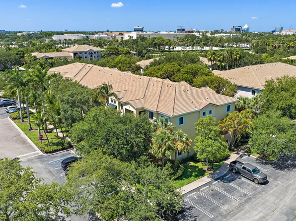 3020 ALCAZAR Place #106, Palm Beach Gardens, FL 33410