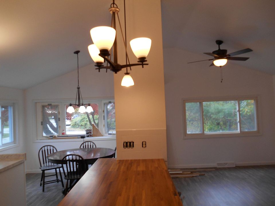 1st image of 337 Blackstone Dr