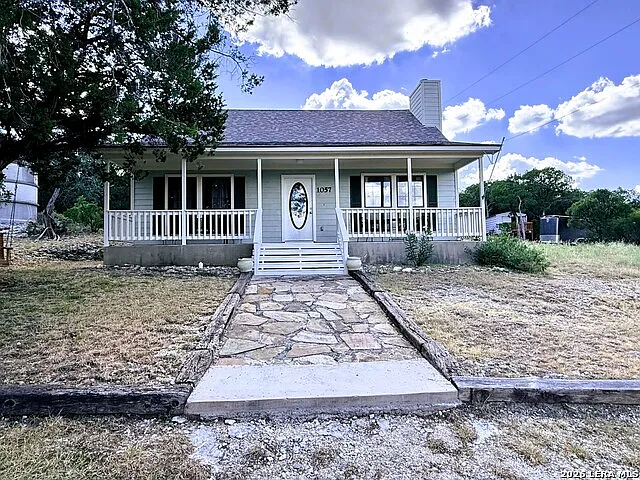 2 bed, 2.0 bath, 1020 sqft, $1,500 — Photo 1