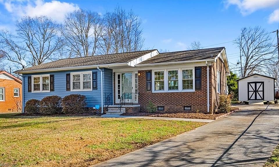 1st image of 2758 Woodbury Dr
