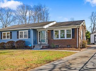 2758 Woodbury Dr, Burlington, NC 27217