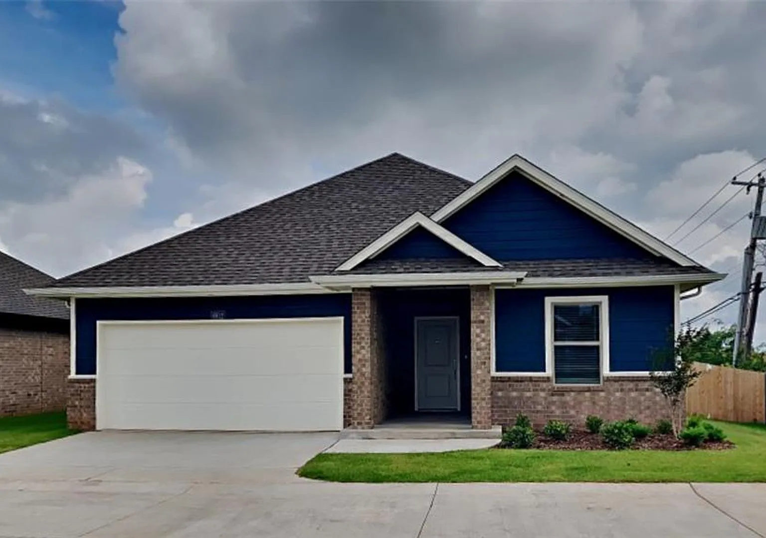 Luxury Brand New 1 Bedroom 2 Bathroom Cottage In 55+ Community (Gated Community)- **Leasing Speci... — Photo 2