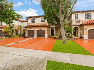 12720 SW 49th Ct, Hollywood, FL 33027