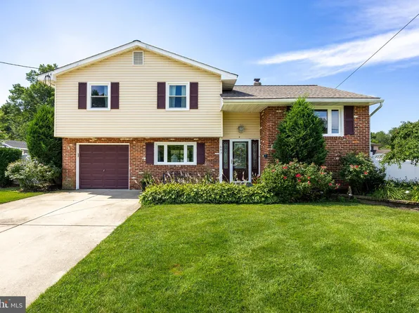603 Willow Dr, Cinnaminson, NJ 08077