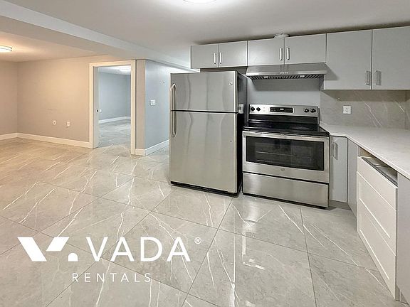 5th image of 4841 Dumfries St #2