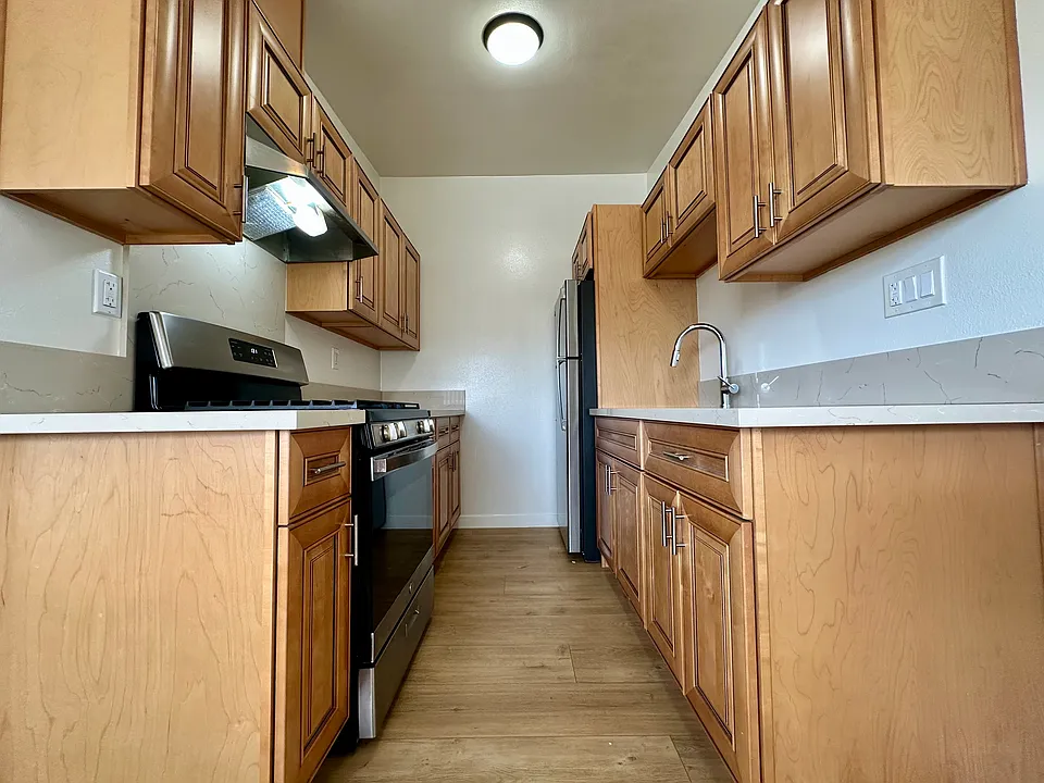 Elaine Joan Apartments
