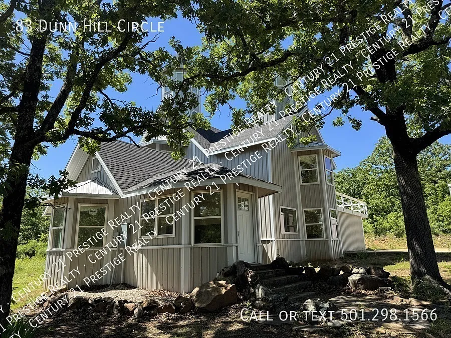 5 bed, 3700 sqft, $3,975 — Photo 3