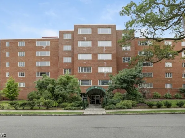 10 Euclid Ave apt 404 #404, Summit City, NJ 07901