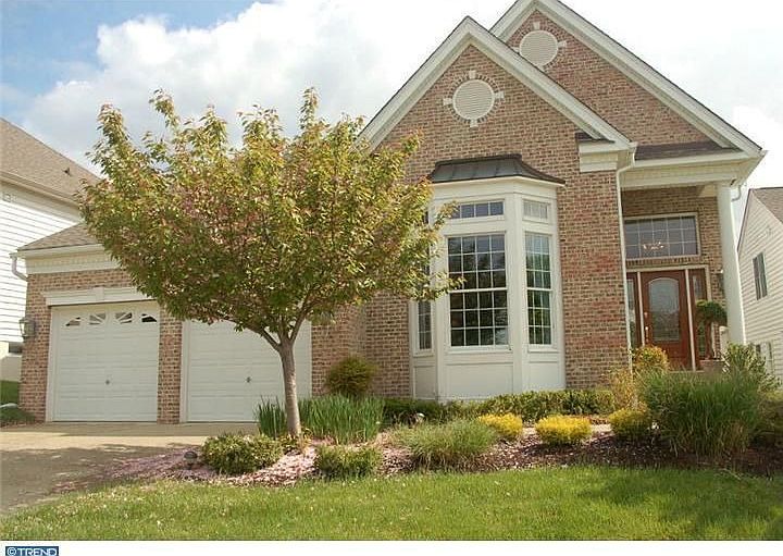 1st image of 17 N Valentine Dr