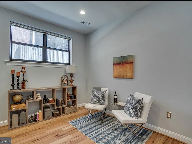 1210 V St NW #1 — Photo 12