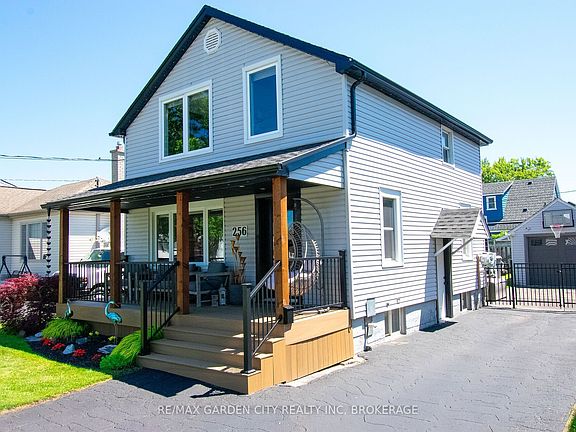 2nd image of 256 Scholfield Ave S